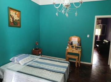 PH de 4 ambientes, Avellaneda · Excelente PH en Venta a 1 Cuadra de Hipólito Irigoyen. Apto Crédito