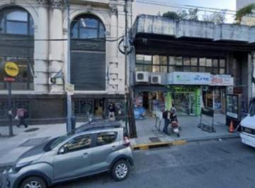 Local comercial · 585m² · 1 Ambiente · Local en Av Corrientes, Balvanera. en Alquiler!