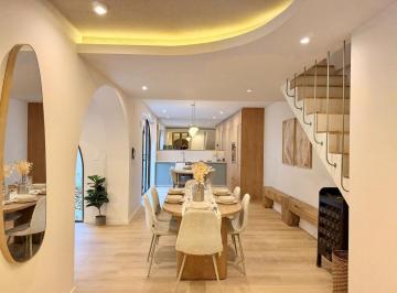 Casa · 223m² · 6 Ambientes · Casa en Echesortu