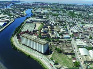 Bodega-Galpón · 70000m² · Importante Propiedad Para Desarrollo Logístico| Avellaneda