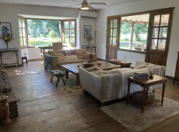 Campo · 220m² · 6 Ambientes · Chacra en Alquiler 6 Ambientes en Open Door, Lujan