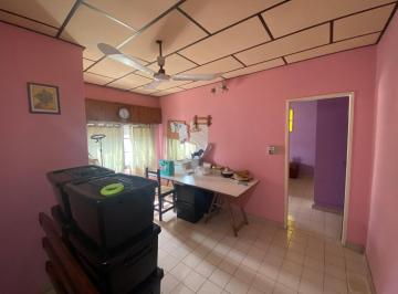 Casa · 185m² · 4 Ambientes · 1 Cochera · Casa en Venta - 3 Dorm. 2 Baños - 289 m² - Florencio Varela