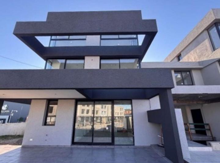 Departamento · 110m² · 5 Ambientes · 1 Cochera