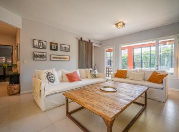 Casa · 228m² · 7 Ambientes · 2 Cocheras · Casa en Venta en Barrio La Comarca, Tigre