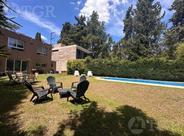 Casa · 171m² · 5 Ambientes · 2 Cocheras · Casa en Venta Parque Leloir, Villa Udaondo