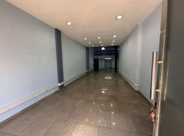 Local comercial · 168m² · Venta Local Sobre Av San Juan Constitucion