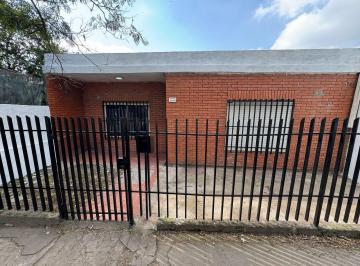 Casa · 80m² · 3 Ambientes · 1 Cochera · Casa en Alquiler en Los Polvorines