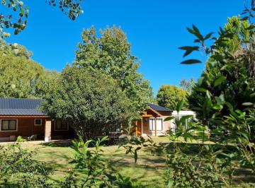 Casa · 360m² · 5 Ambientes · 2 Cocheras · Casa en Venta en San Andres de Giles El Chamical