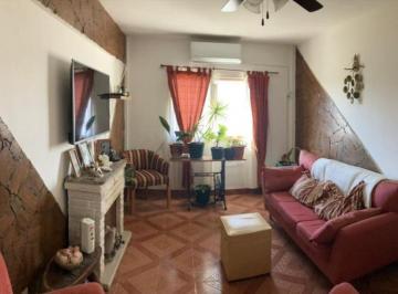 Departamento · 62m² · 3 Ambientes · Departamento en Venta Berazategui 2 Dorm.