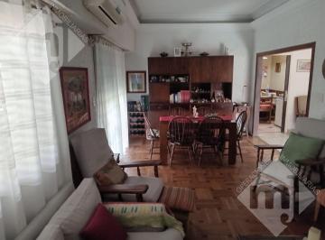 PH · 180m² · 5 Ambientes · PH en S. Fer. - Vias/centro