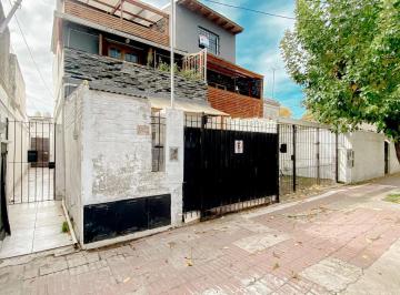 Departamento · 123m² · 4 Ambientes · 1 Cochera · Departamento en Pompeya