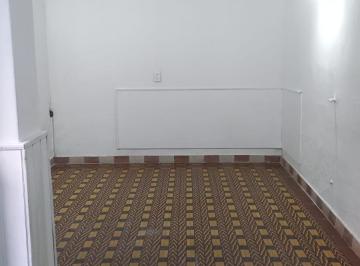 Casa de 3 ambientes, Rosario · Casa de Pasillo en Arroyito