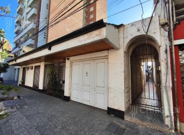 Ingreso puerta pasillo Urquiza 1945 interno 1 · Dpto Reservado!