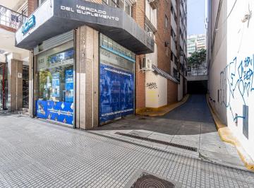 Garage · 30m² · Venta. Cochera Cubierta Doble en Planta Baja, Av Pueyrredón, Caba.