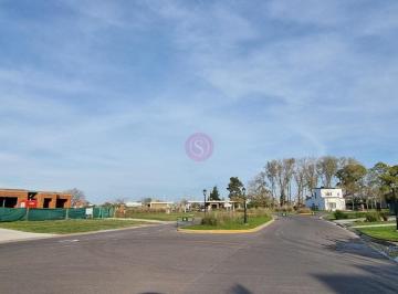 Terreno · 609m² · Terreno Lote en Venta en Santa Sofía, Pilar del Este, Pilar