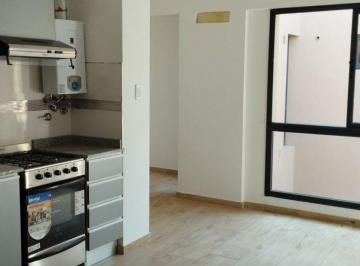 Departamento · 46m² · 2 Ambientes · Depto de 1 Dormitorio Alberdi Casi Alem