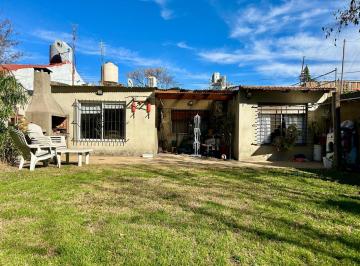 Casa · 123m² · 4 Ambientes · 1 Cochera · Casa 4 Ambientes en Venta en Lomas de Zamora