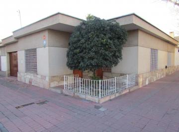 Casa · 166m² · 3 Ambientes · 1 Cochera · Venta Magnifica Casa, Perímetro Ciudad San Rafael