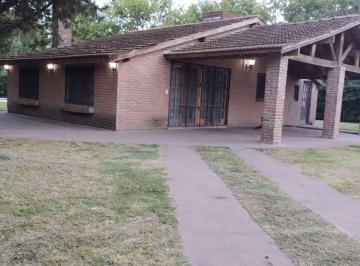 Casa · 80m² · 2 Ambientes · 2 Cocheras · Casa Quinta en Venta en Tortuguitas - Apta Credito