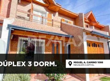 Casa · 149m² · 5 Ambientes · 1 Cochera · Duplex 3 Dorm., en Venta. Centro Alto, Nqn