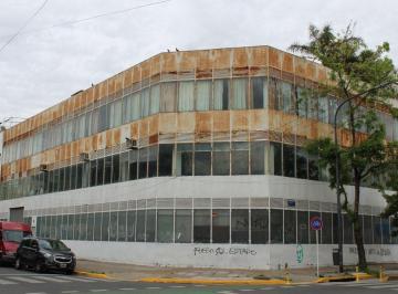 Bodega-Galpón · 5500m² · Galpón / Depósito - Venta - Monte Castro