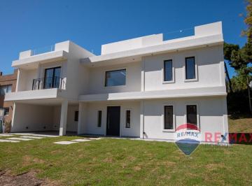 Casa · 210m² · 4 Ambientes · 1 Cochera · Casa a Estrenar Pinamar Norte - Pileta - Vistas