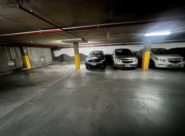 Garage · 25m² · Cochera Doble con Portón Electrico y Seguridad 24