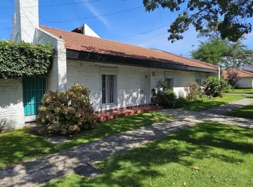 Casa · 115m² · 3 Ambientes · 1 Cochera · Casa en Parque Luro