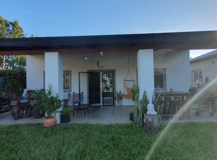 Casa · 87m² · 3 Ambientes · 4 Cocheras