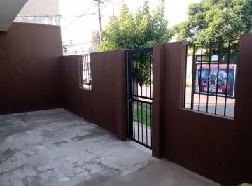 PH de 2 ambientes, Ituzaingó · Casa Tipo PH 2 Ambientes Sin Expensas