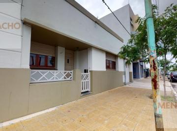 Casa · 90m² · 5 Ambientes · 1 Cochera · Casa - Ensenada