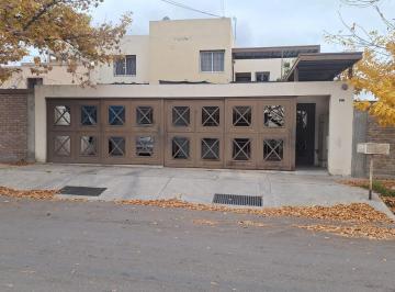 Departamento de 3 ambientes, Godoy Cruz · Departamento de 2 Dorm. y Cochera en Alquiler - Godoy Cruz