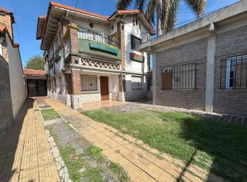 Departamento · 454m² · 14 Ambientes · 2 Cocheras · Venta Casa con Departamentos en Bloque y Local, Caseros