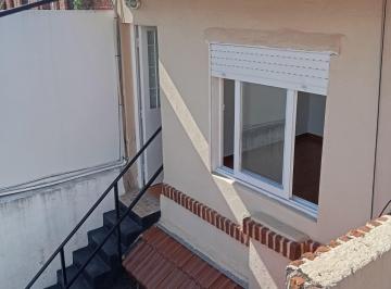 PH de 1 ambiente, Morón · Alquiler Departamento Tipo Casa