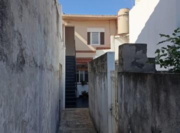 PH de 1 ambiente, Morón · Alquiler Departamento Tipo Casa