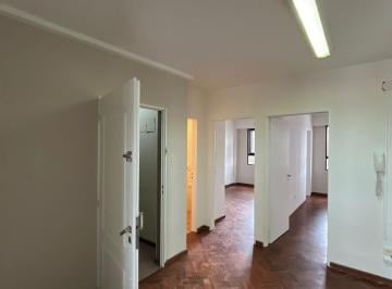 Oficina comercial · 46m² · 4 Ambientes · Oficina en Alquiler - Salta 100
