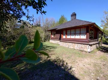 Casa · 76m² · 2 Ambientes · Cabañas Venta con Costa de Arroyo Villa Meliquina