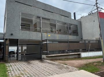 Casa de 4 ambientes, Carrodilla · Dúplex Moderno con Balcón y Parrilla – Lateral Paso, Carrodilla
