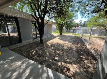 Casa · 199m² · 4 Ambientes · 2 Cocheras · Unidad Exclusiva - Todo Planta Baja - Escucha Propuesta - Posesion 2025