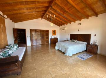 Casa · 300m² · 5 Ambientes · 3 Cocheras · Excelente Propiedad en Venta en San Vicente, Misiones