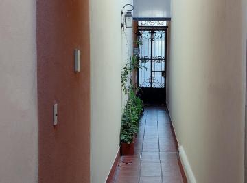 PH de 4 ambientes, Caballito · Excelente PH Sin Expensas. Patio y Terraza Propia.