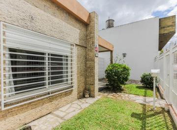 Casa · 60m² · 3 Ambientes · 1 Cochera · Venta Casa 3 Ambientes Villa Luzuriaga con Patio y Quincho