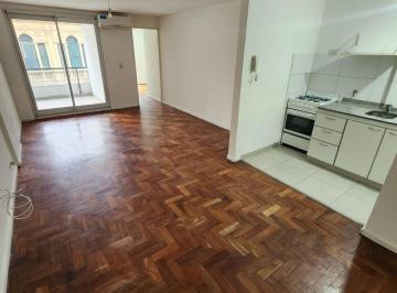 Departamento · 51m² · 2 Ambientes · Alquilo Depto un Dormitorio en Santa Rosa 631 Casi Cañada
