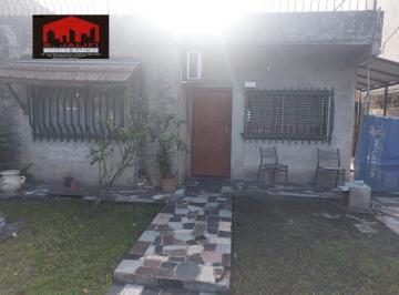 Casa · 100m² · 4 Ambientes · Casa Cuatro Ambientes
