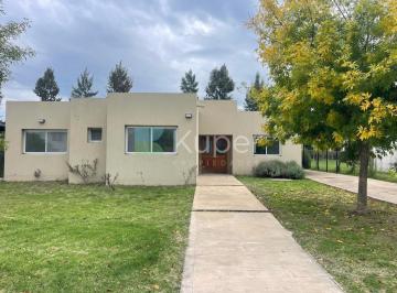 Casa · 175m² · 4 Ambientes · 1 Cochera · Venta Casa 4 Ambientes Barrio San Gabriel, Villanueva, Tigre
