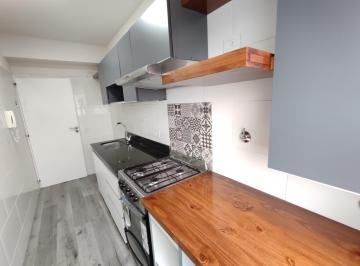 Departamento de 2 ambientes, Flores · Precioso 2amb con Balcón Hecho a Nuevo - Apto Profesional