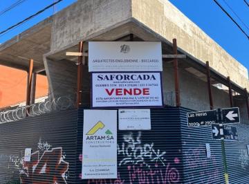Local comercial · 210m² · Excelente Propiedad Comercial - Local en Esquina Z/aldrey