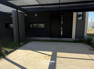 Casa · 125m² · 4 Ambientes · 2 Cocheras · Duplex a Estrenar en Venta en Distrito Sur