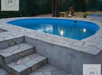 Casa · 200m² · 5 Ambientes · 1 Cochera · Venta Casa Tipo Quinta con Pileta + Depto 3 Ambientes