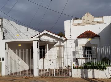 Casa de 4 ambientes, San Isidro · Beccar - 3 Dorm. Comoda y Soleada Casa - 5 Cuadras del Tren
